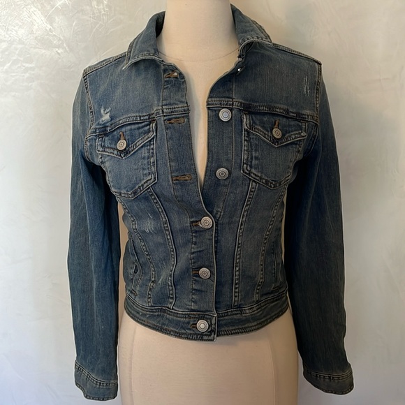 Aeropostale Jackets & Blazers - Aeropostale Light weight stretch medium wash Denim Jean Jacket Size Medium